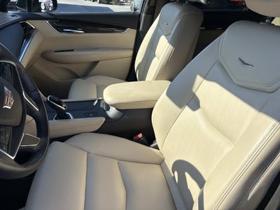 2017 Cadillac XT5 Base