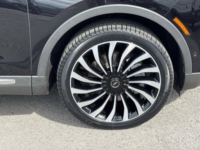 2023 Lincoln Nautilus Black Label
