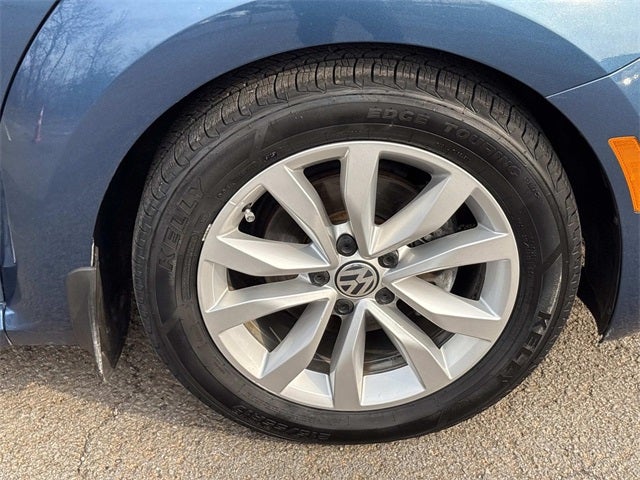 2017 Volkswagen Beetle 1.8T Classic