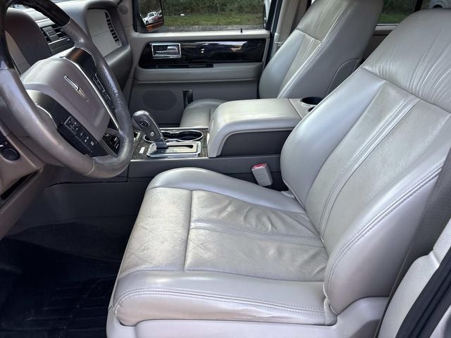 2017 Lincoln Navigator Select