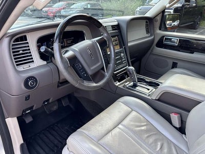 2017 Lincoln Navigator Select