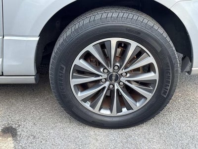 2017 Lincoln Navigator Select
