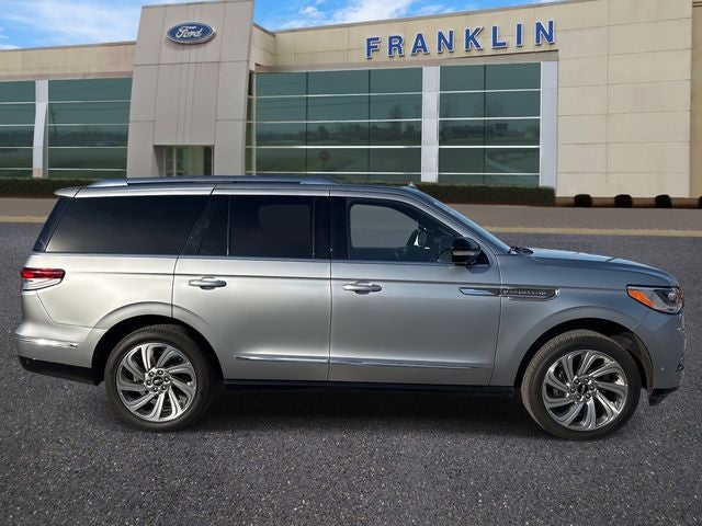 2024 Lincoln Navigator Reserve