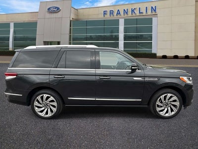 2023 Lincoln Navigator Reserve