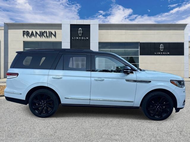 2024 Lincoln Navigator Black Label