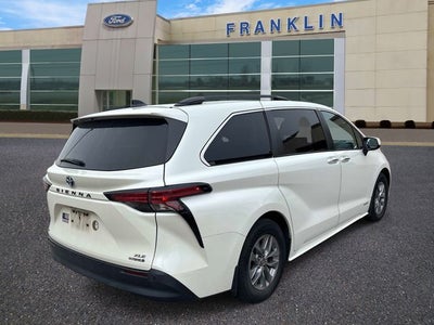 2021 Toyota Sienna XLE 7 Passenger