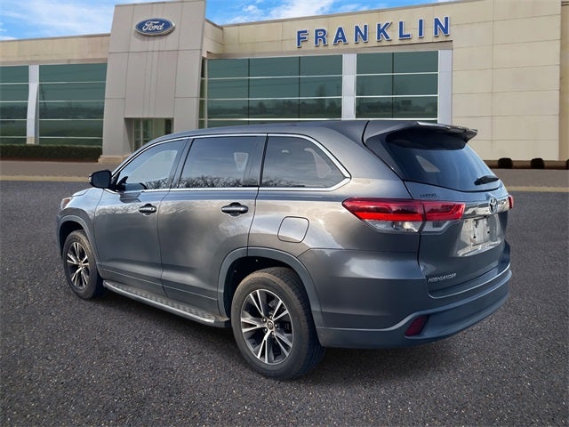2017 Toyota Highlander LE