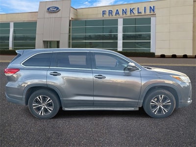 2017 Toyota Highlander LE