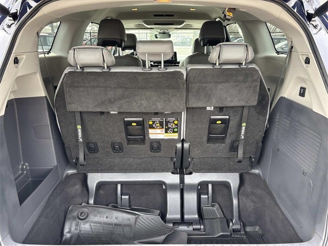 2022 Toyota Sienna Limited 7 Passenger