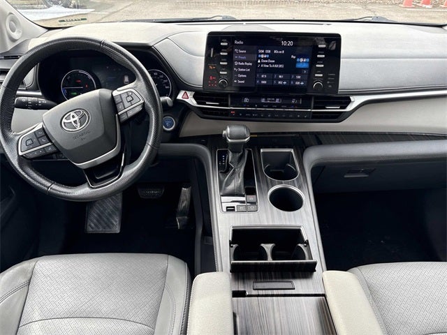 2022 Toyota Sienna Limited 7 Passenger