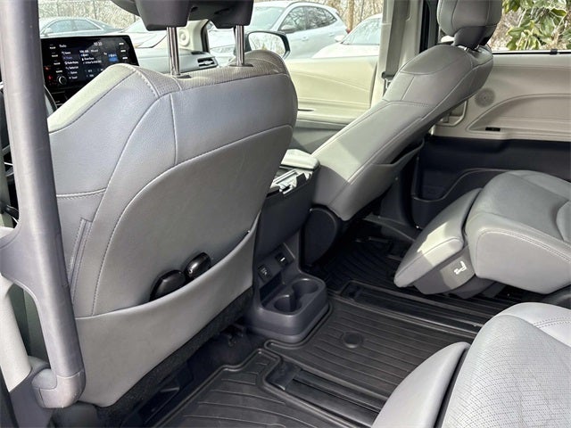 2022 Toyota Sienna Limited 7 Passenger