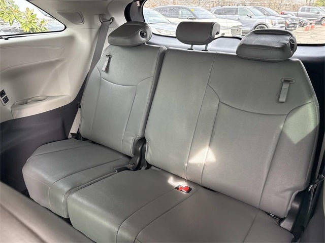 2022 Toyota Sienna Limited 7 Passenger