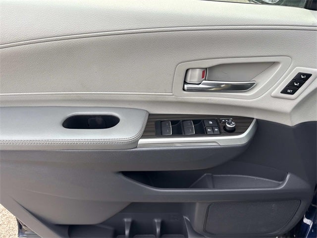 2022 Toyota Sienna Limited 7 Passenger