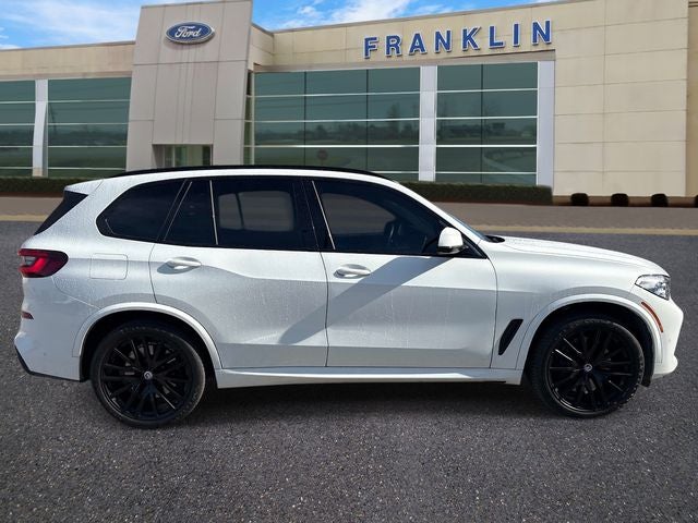2022 BMW X5 M50i