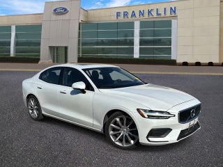 2020 Volvo S60 T6 Momentum