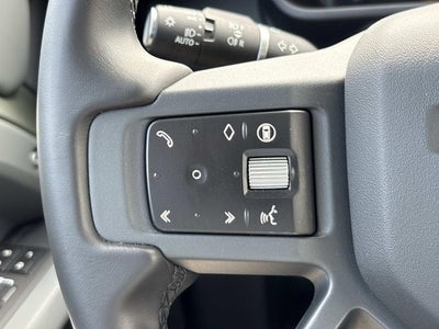 2025 Land Rover Defender 130 X-Dynamic SE