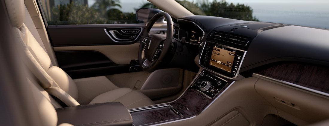Interior view 2017 Lincoln Continental
